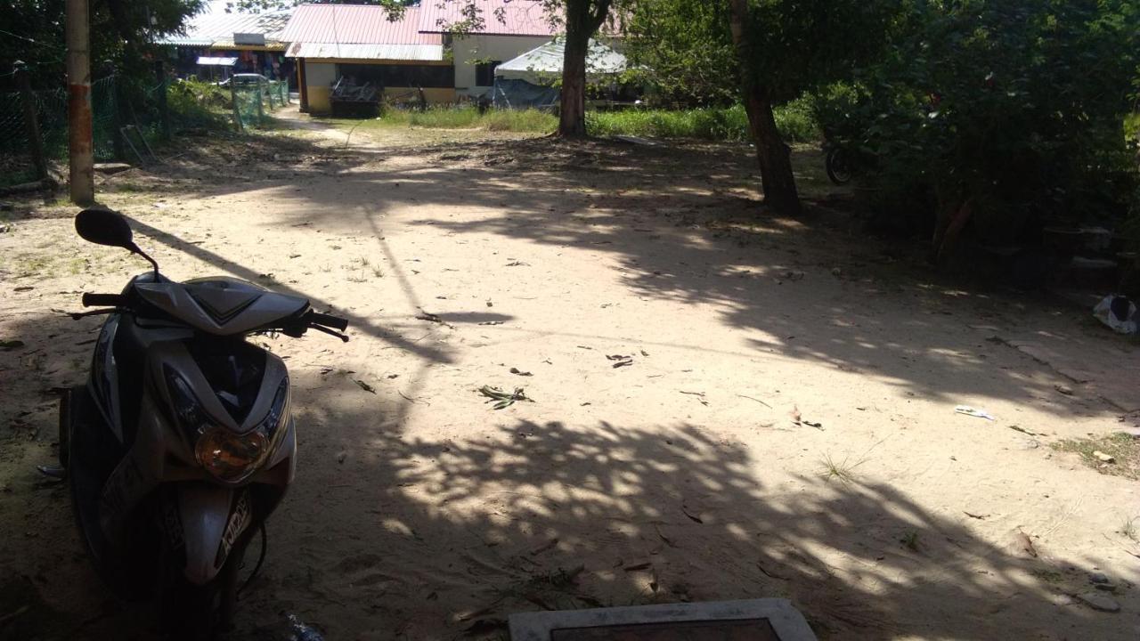 Nipahmas Chalet Pekan Pangkor Екстер'єр фото