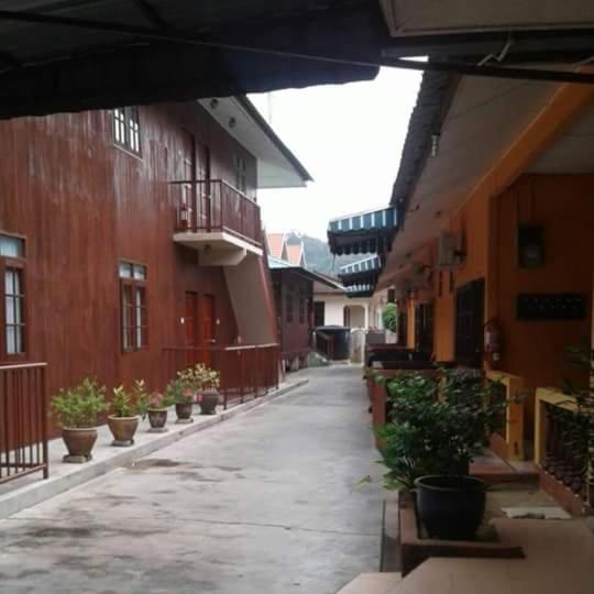 Nipahmas Chalet Pekan Pangkor Екстер'єр фото