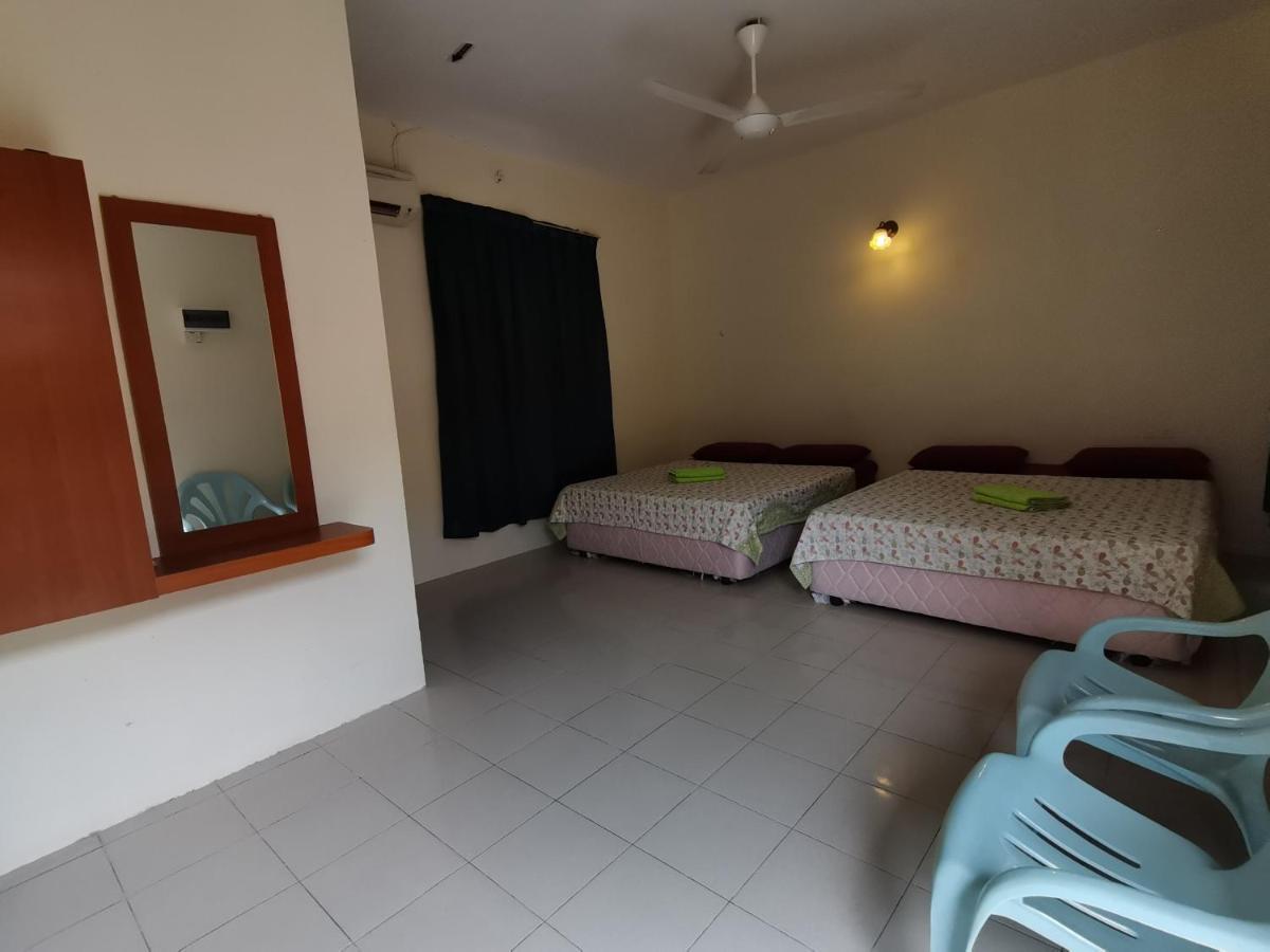 Nipahmas Chalet Pekan Pangkor Екстер'єр фото